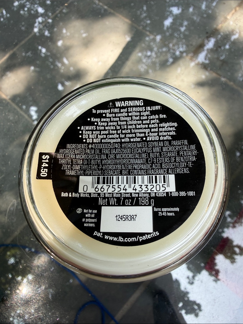 Bath & Body Works Stress Relief Eucalyptus and Spearmint Candle - Picture 2 of 2